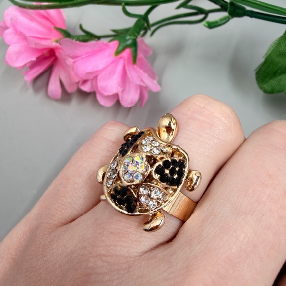 Gold Turtle Cocktail Ring with Black and Clear Crystals with Aurora Borealis - Picture 3 of 7